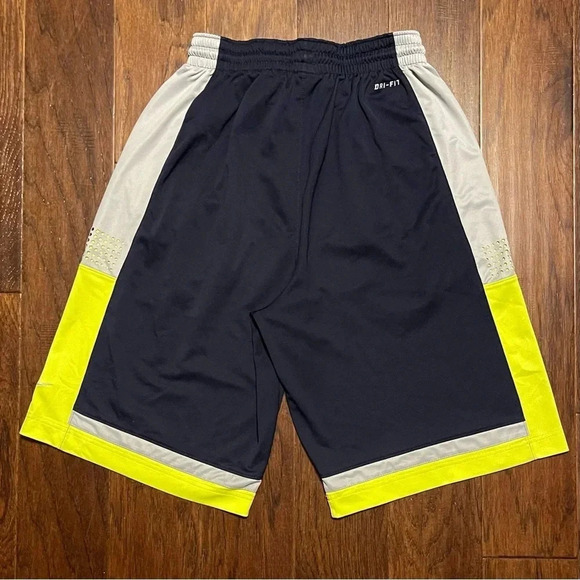 Nike Dri-Fit Color-Block Athletic Shorts - Picture 3 of 9